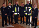 Staatsempfang für den Landesfeuerwehrverband Bayern am 3. Juli 2013: Uwe Peetz (Geschäftsführer des Landesfeuerwehrverbandes Bayern e.V.), Franz-Josef Hench (1. Stellvertreter des Landesfeuerwehrverbandes Bayern e.V.), Staatsminister Joachim Herrmann, Alfons Weinzierl (Vorsitzender des Landesfeuerwehrverbandes Bayern e.V.), Ministerpräsident Horst Seehofer, Gerhard Bullinger (2. Stellvertreter des Landesfeuerwehrverbandes Bayern e.V.)